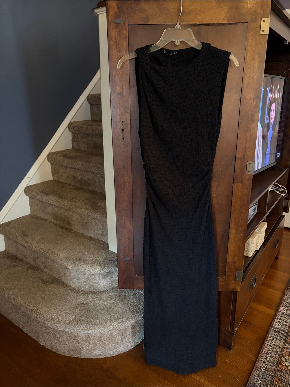 Zara Black Sleeveless Midi Dress